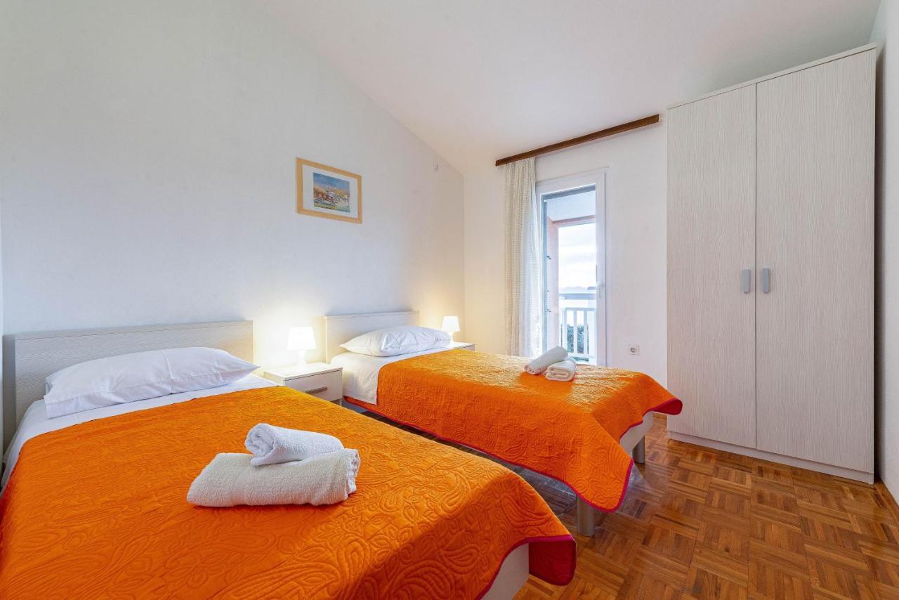 Family Friendly Seaside Apartments Kozino, Zadar - 5749 佩特坎内 外观 照片